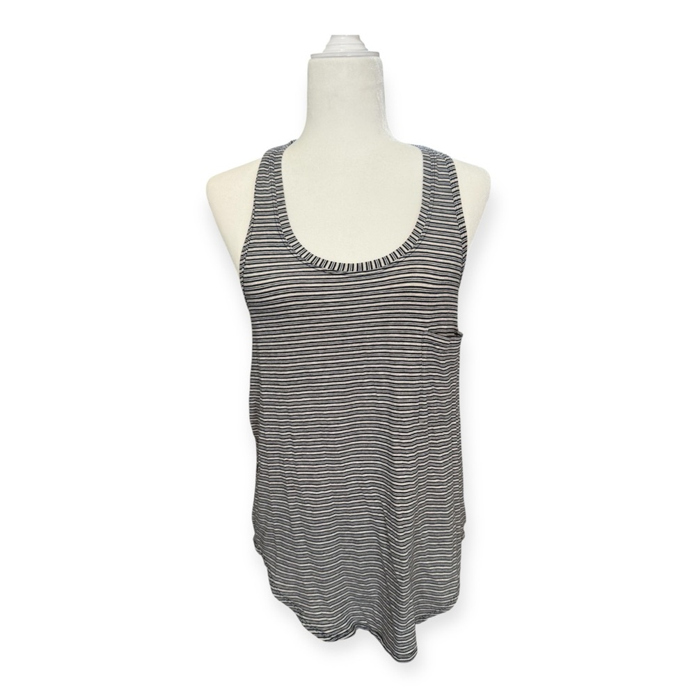 Lululemon‎ Yogi Racerback - Picture 8 of 12